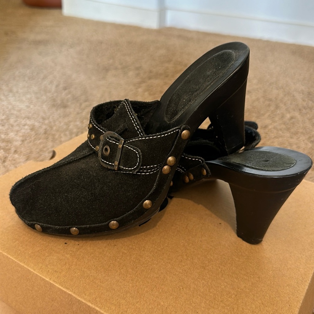 Black suede studded  clogs 7